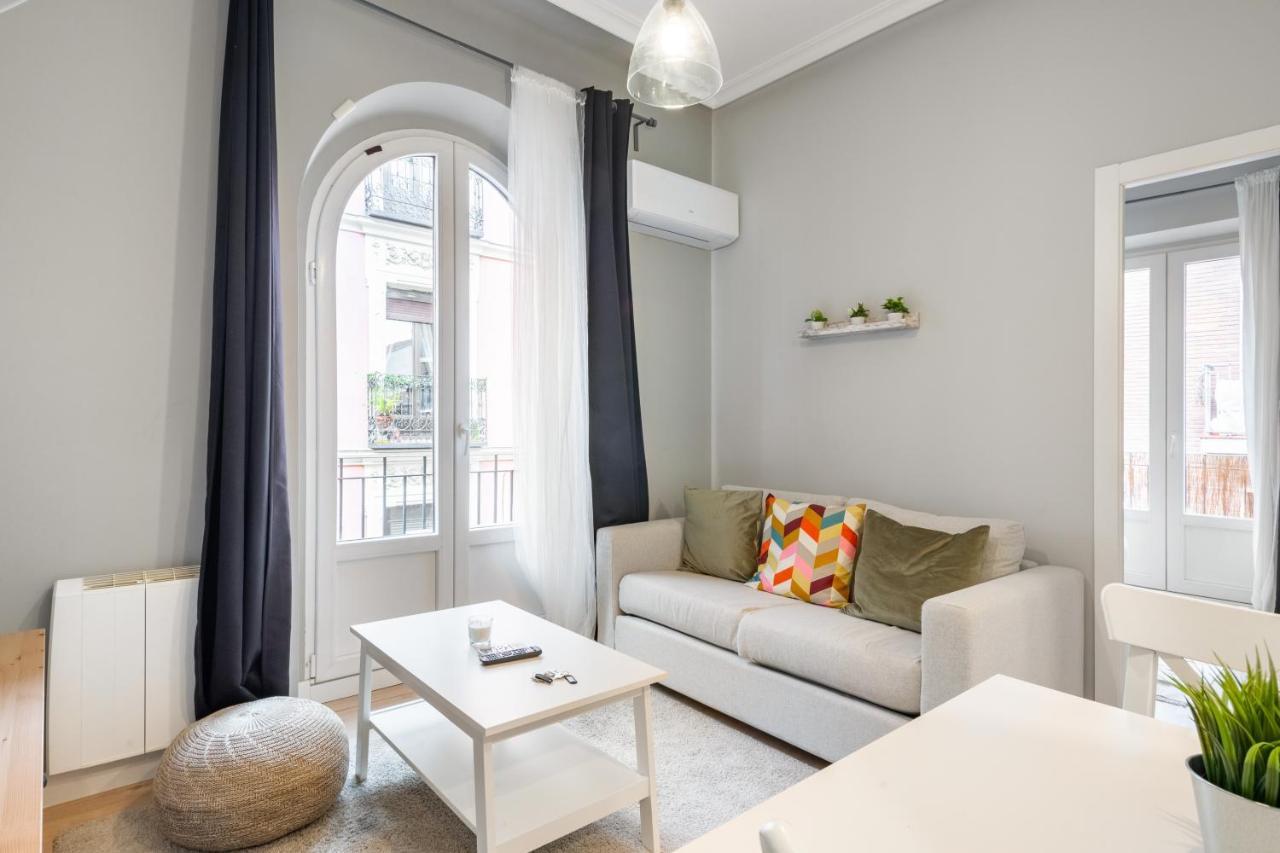 2 Bedrooms 1 Bathroom Furnished - Lavapies - Modern - Mintystay Madryt Zewnętrze zdjęcie