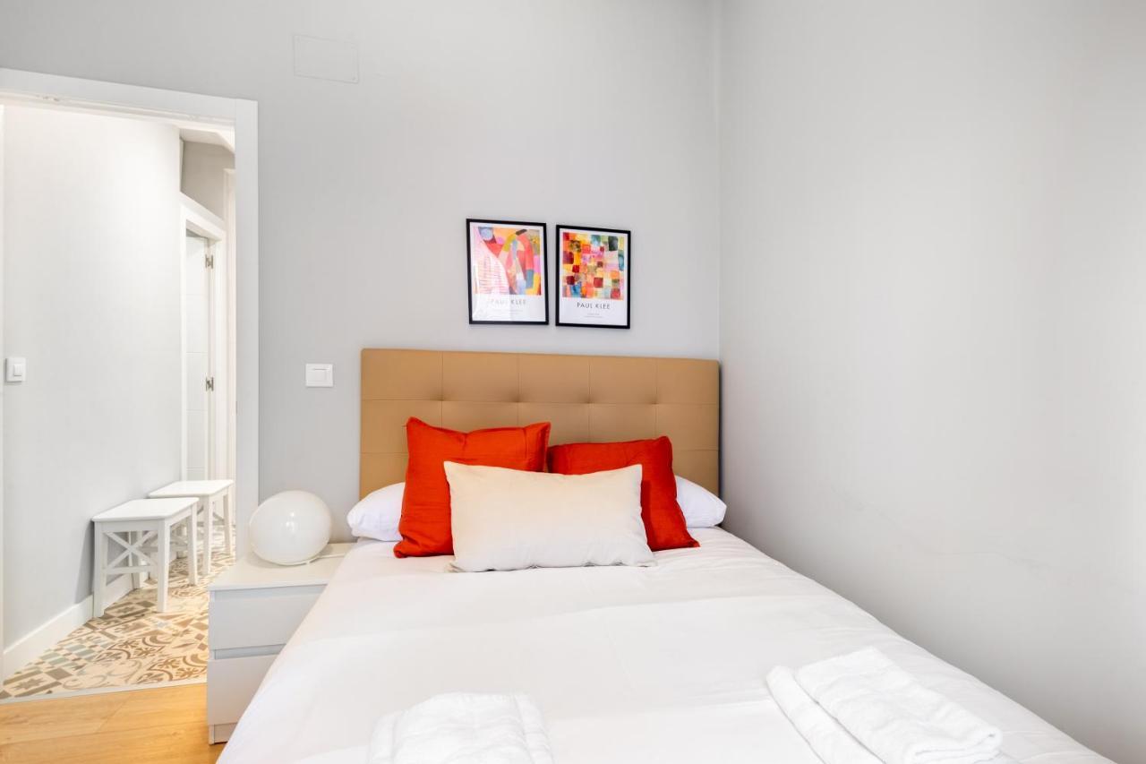 2 Bedrooms 1 Bathroom Furnished - Lavapies - Modern - Mintystay Madryt Zewnętrze zdjęcie
